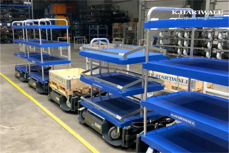 tažná souprava ve skladu, tažná souprava liftliner pro milkrun přepravu nákladu s vozíky elephant dolly