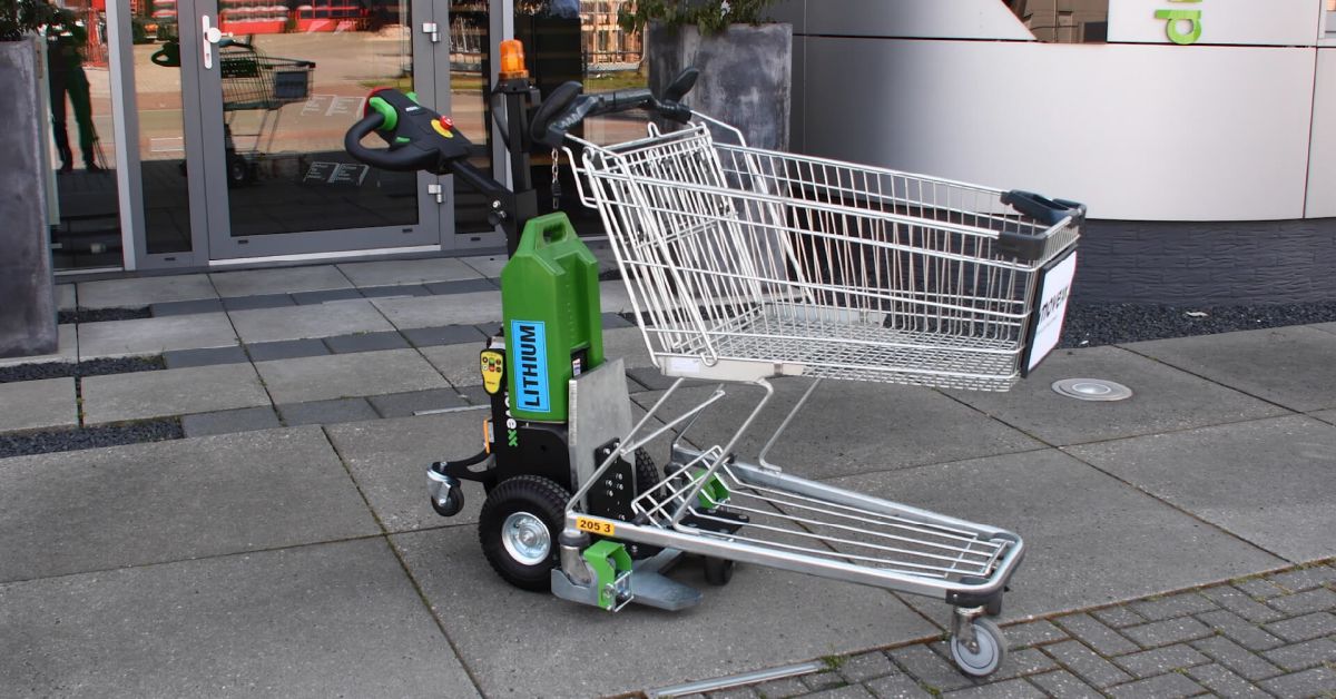 Tahač nákupních košíků využívá už i Kaufland. Jak ušetří práci obsluze?