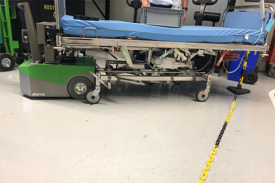 ručně vedený elektrický tahač movexx tt500-s-hh pro nemocnice, pro manipulaci nemocničních postelí